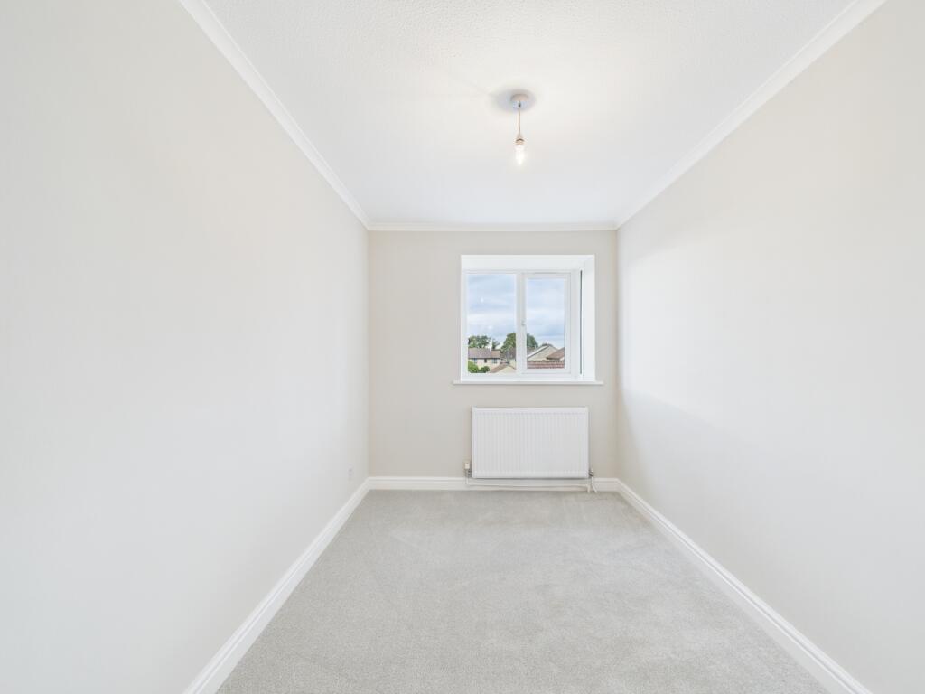 CAM02023G0-PR0184-STILL031