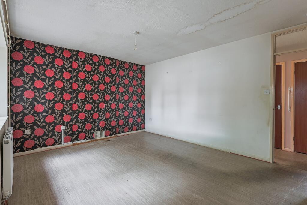 20 Deans Way, Gloucester, Gloucestershire, GL1 2QN