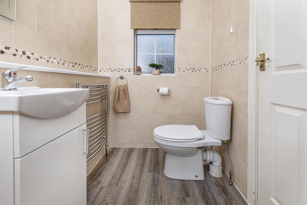 En Suite Shower Room