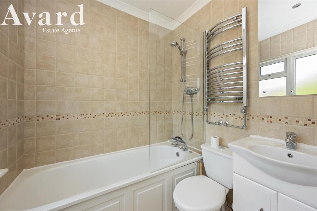 Tangmere Road, 9-003.jpg