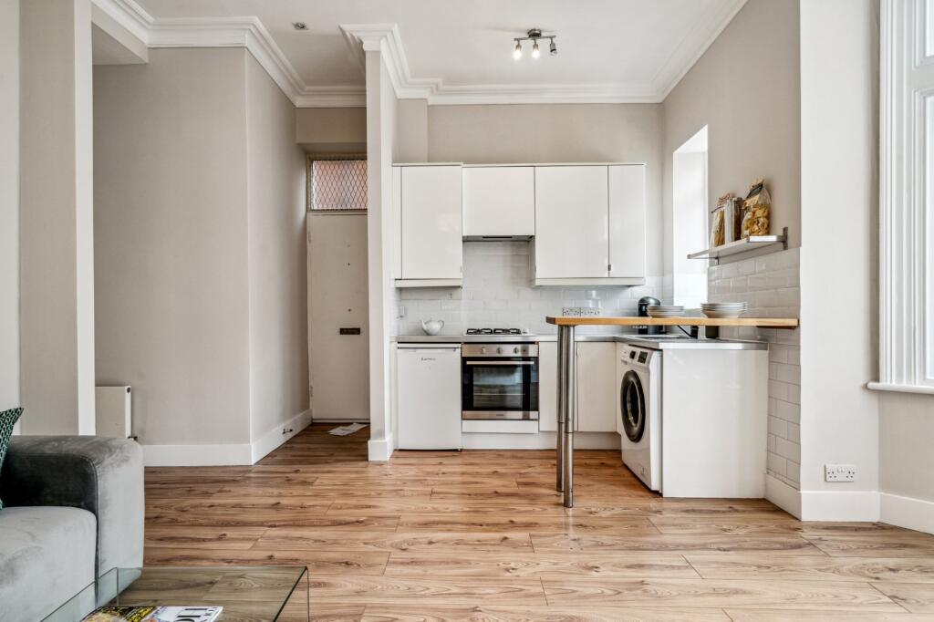 Reception/Kitchen