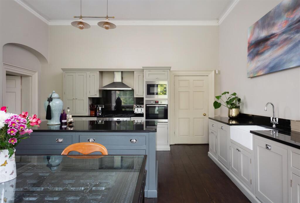 Garforth House-03 Kitchen.jpg