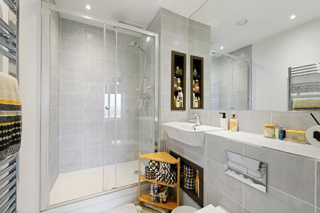 En suite shower room