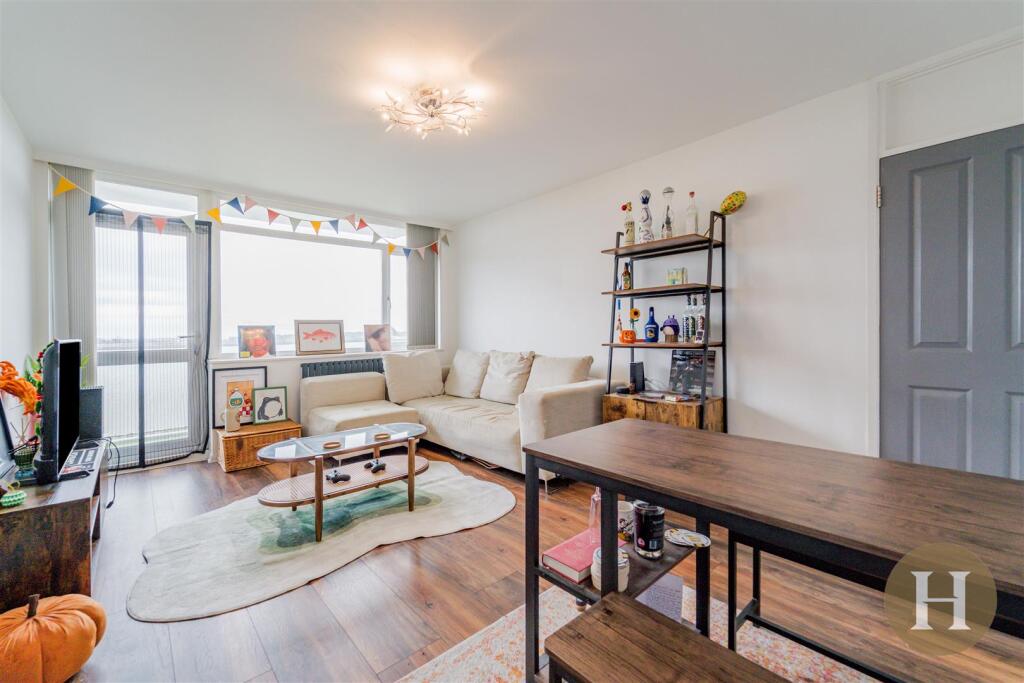 Hadleigh Estate Agents-16.jpg