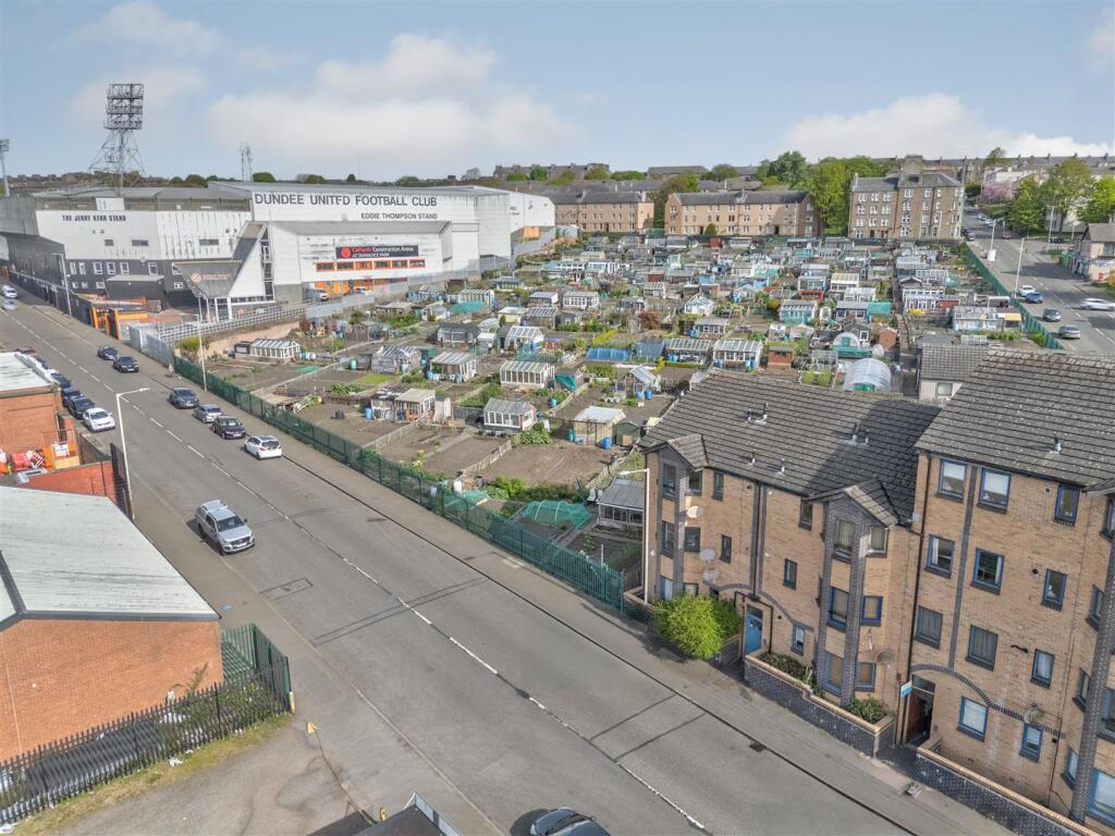 2 Tannadice Street Dundee-2.JPG