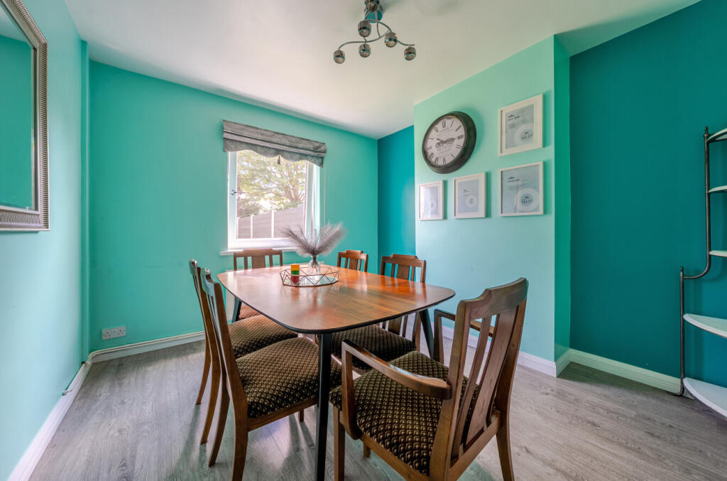 1325603-8-686fd3d...