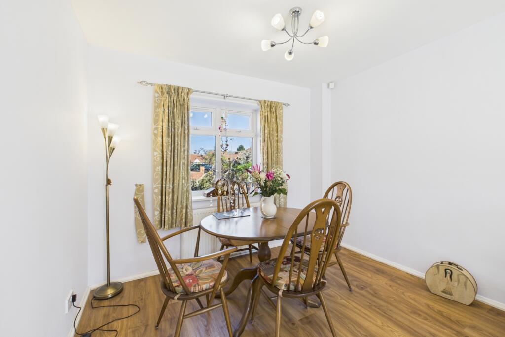 CAM03162G0-PR0239-STILL017