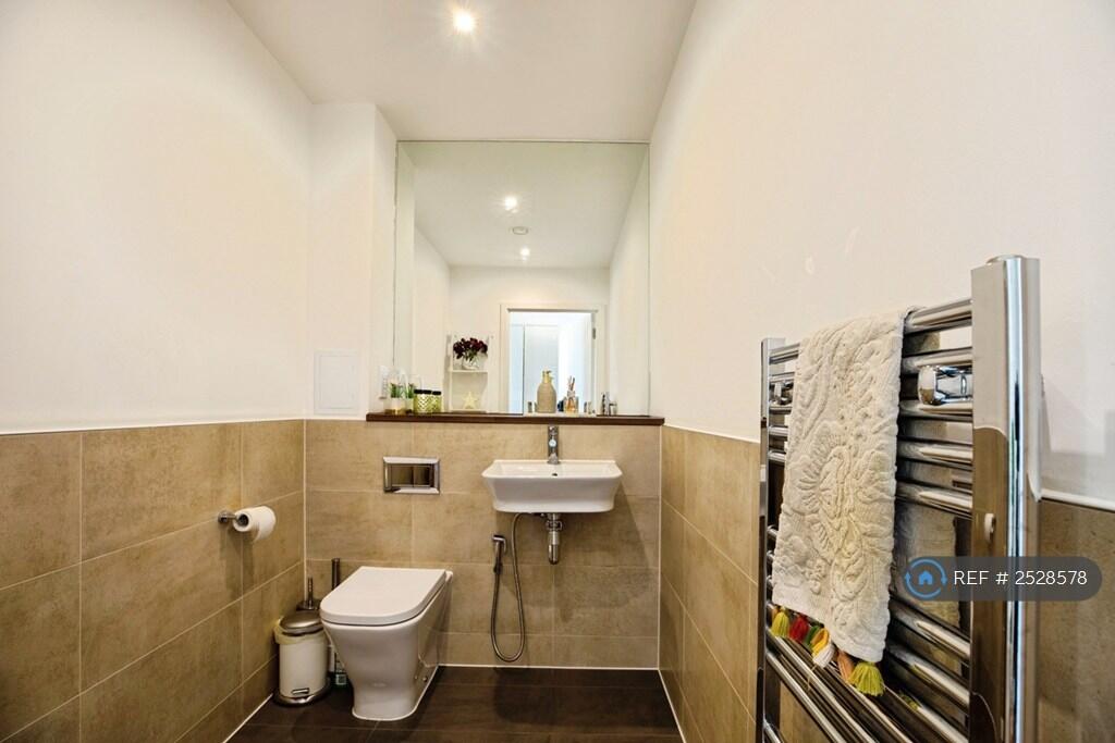 Wc With The Living Space
