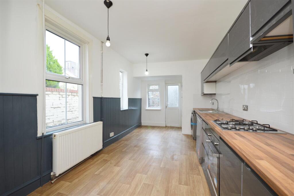 Kitchen/Breakfast Room