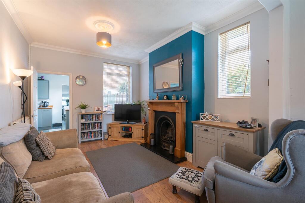 47 Lydyett Lane-16.jpg