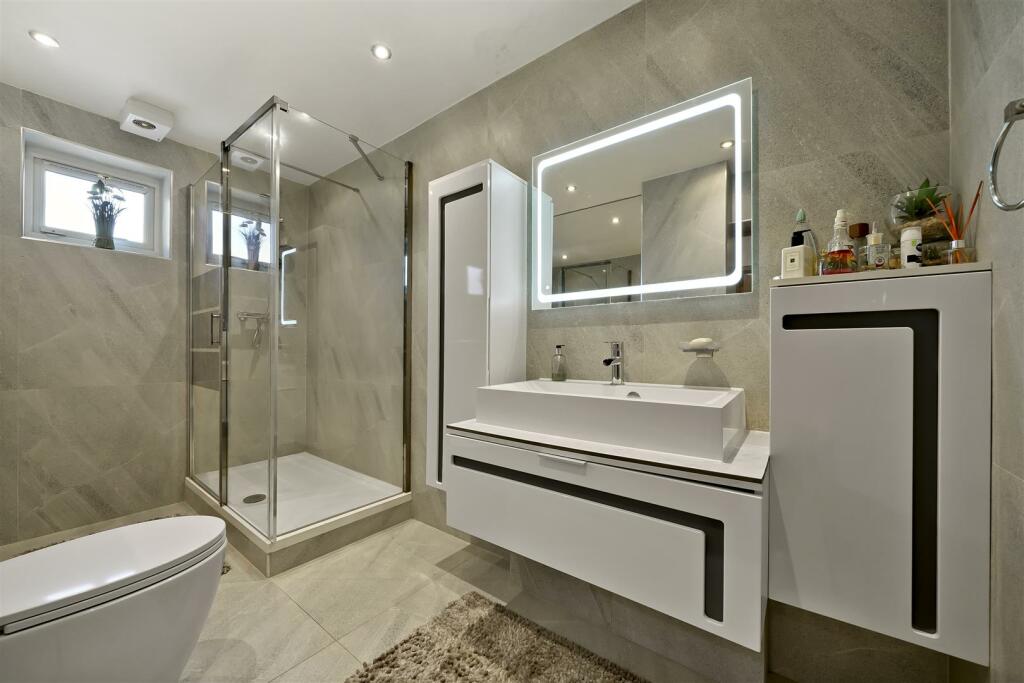 6 Dollis Hill Avenue - 9q9EvOzx6ZUToUqg6aBx.jpg