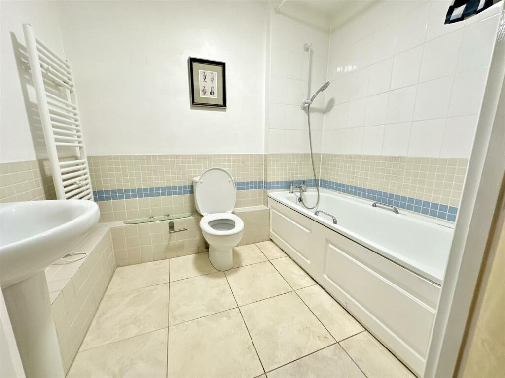 Bathroom .jpeg