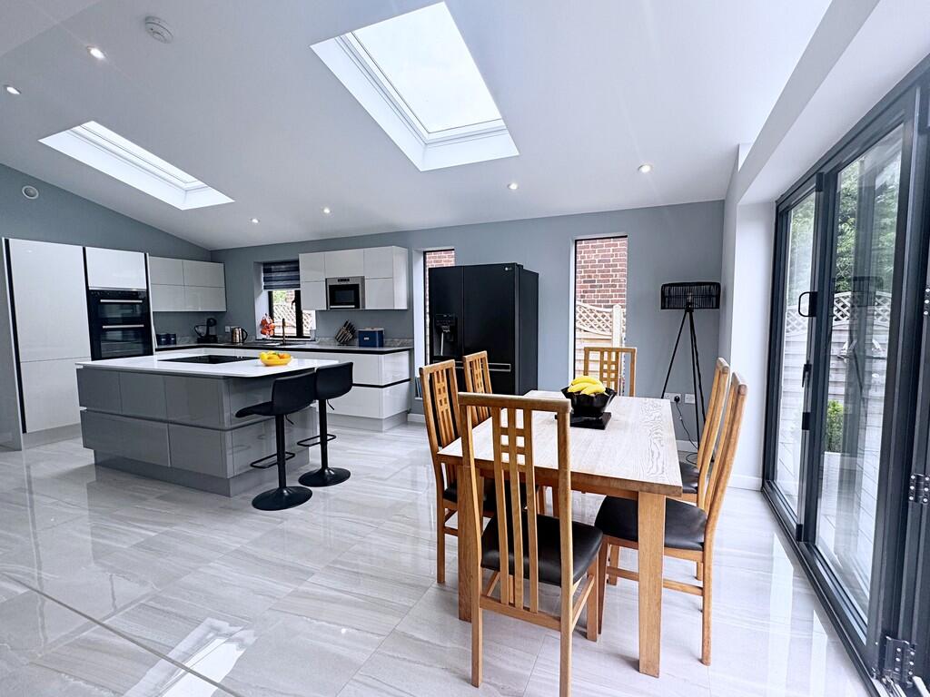 Kitchen/Dining Ar...