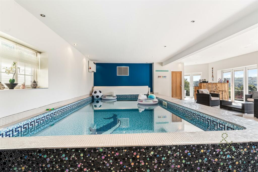 Pencoed Avenue, Int, HernCrabtree (13).jpg