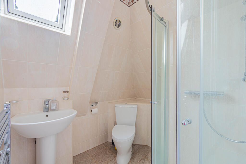 Duplext Flat, Greena