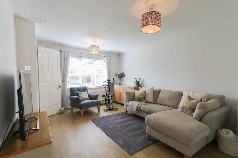 Living Room (2)
