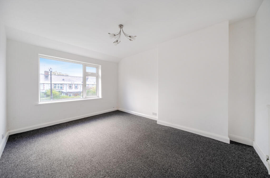 1372735-11-68ff6c...