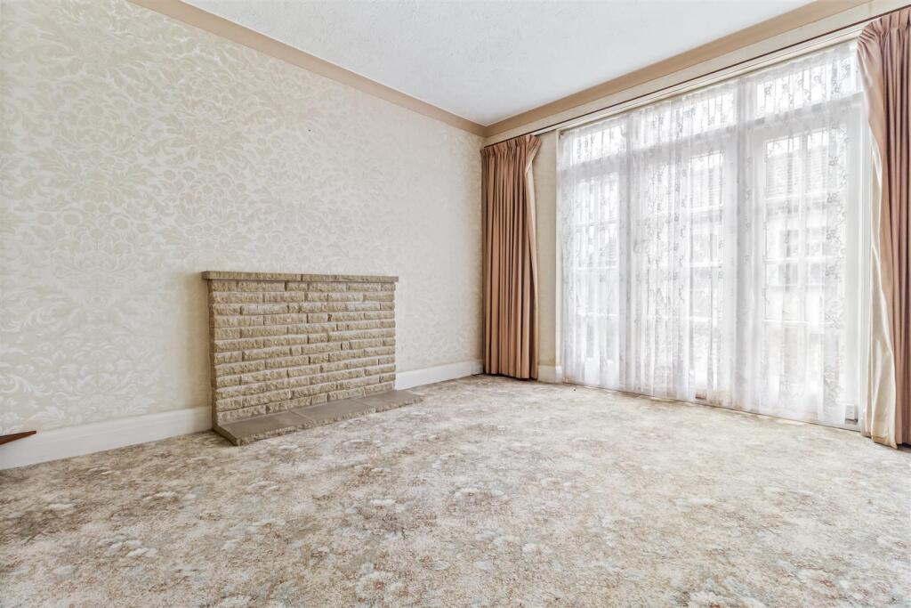 69 West Avenue_003.JPG