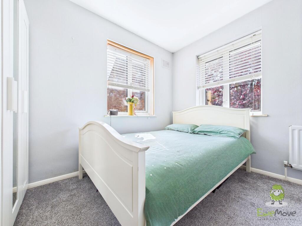 CAM01543G0-PR0135-STILL003