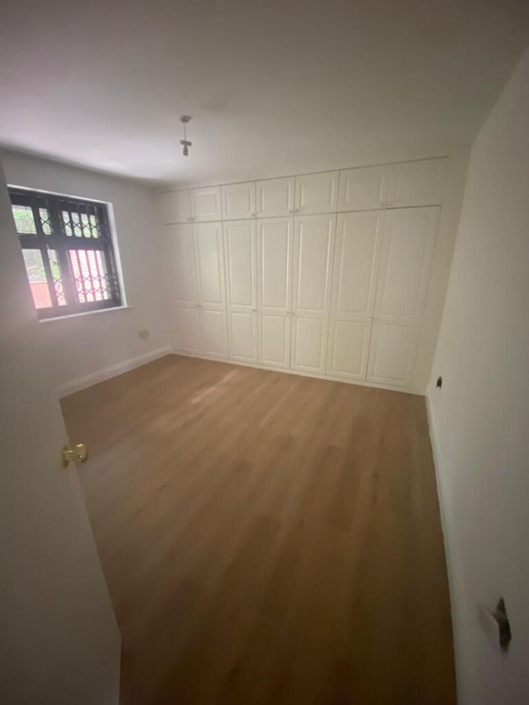 Edgware Way, HA8