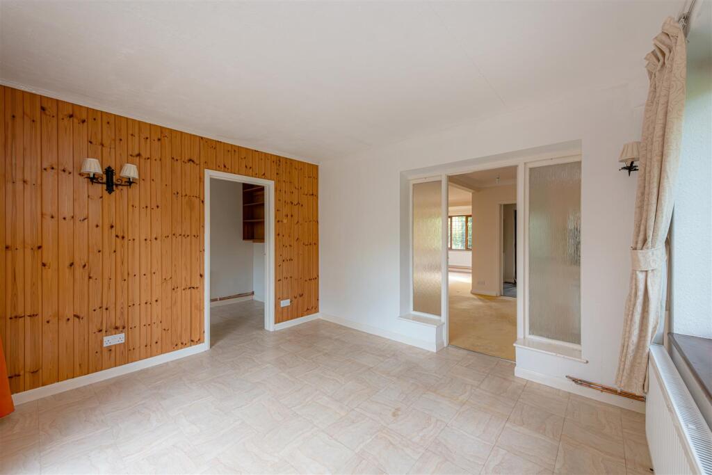 Reception Room (2)