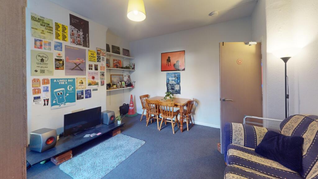 4-Annesley-Grove-Living-Room 1