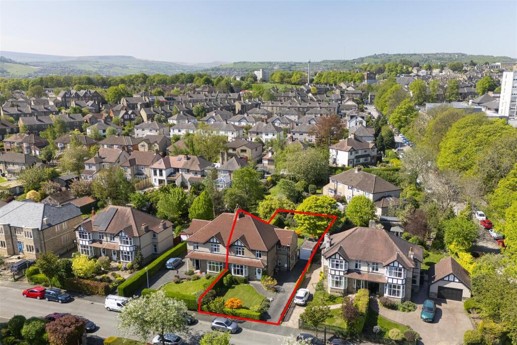 Bramleys Estate Agents - Le Marchant Avenue - Lind