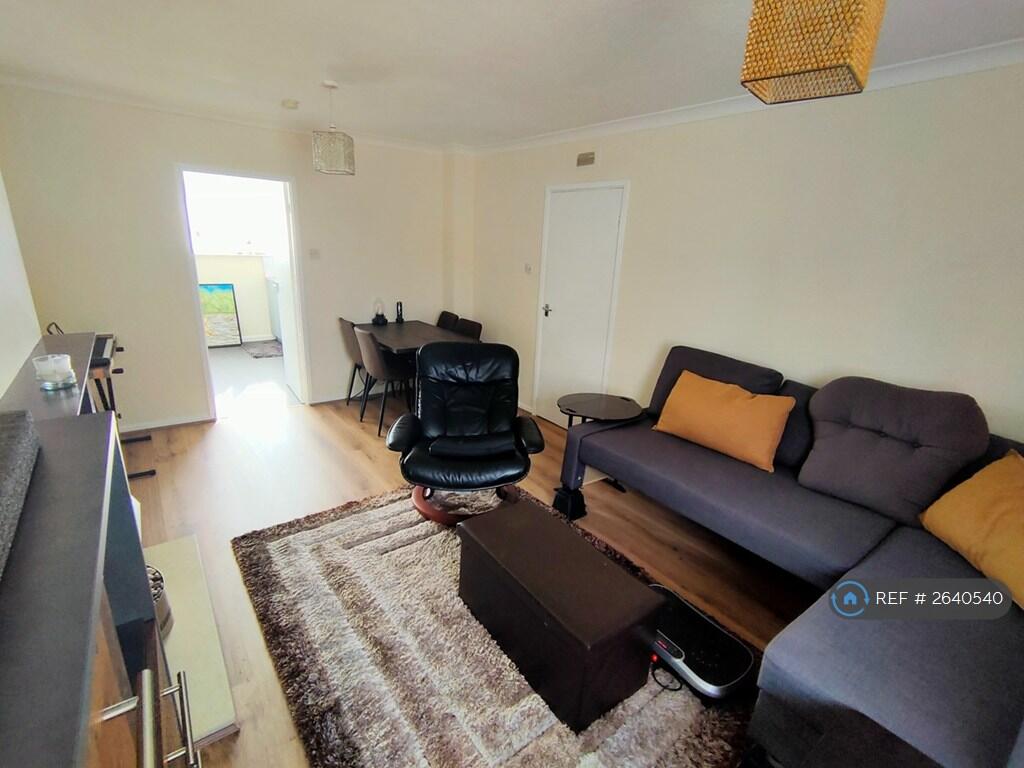 Lounge With Dining Area