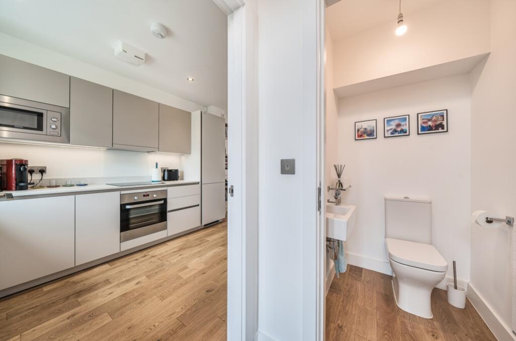 Downstairs WC and Kitchen - EweMove Estate Agents