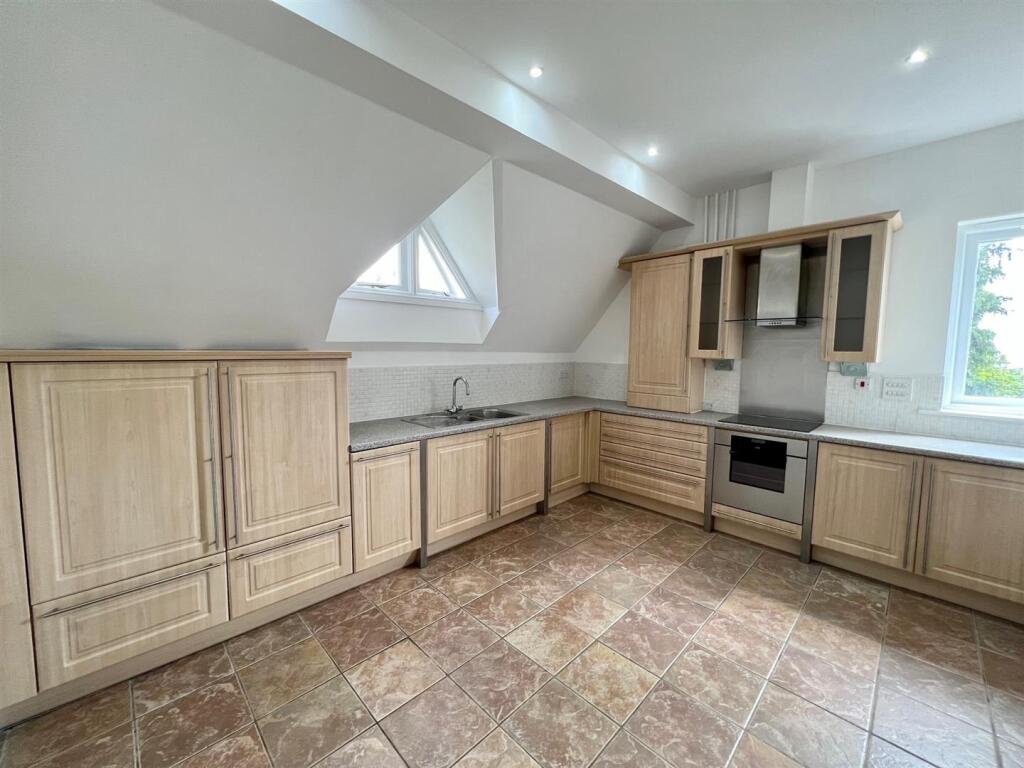 11 croft kitchen.jpg