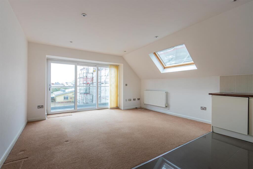 Amberley House 6-1.jpg