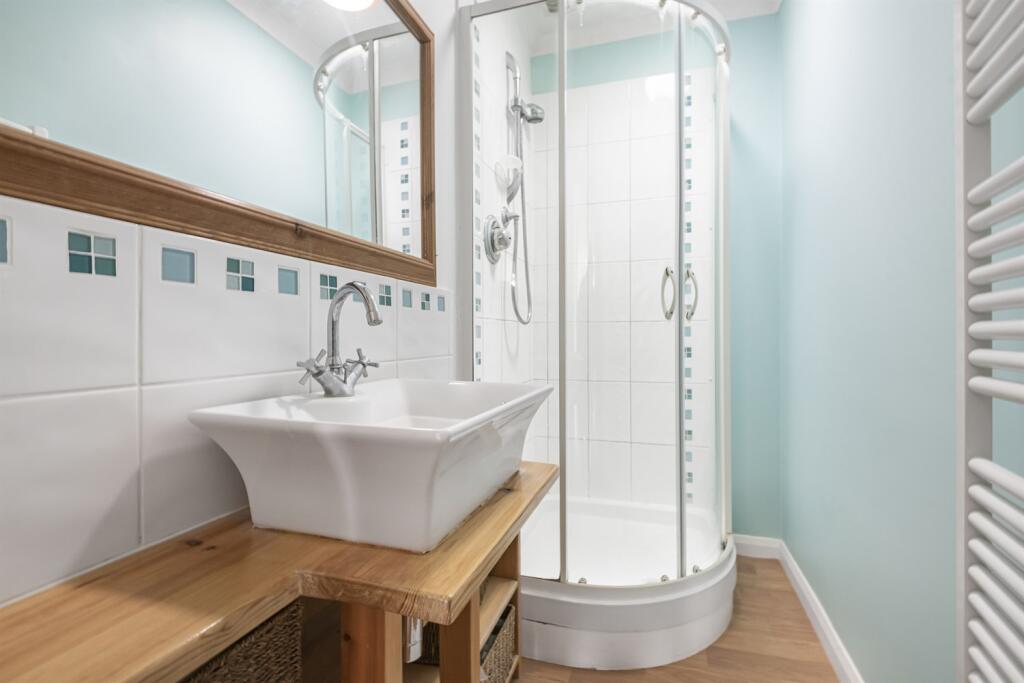 En Suite Shower Room