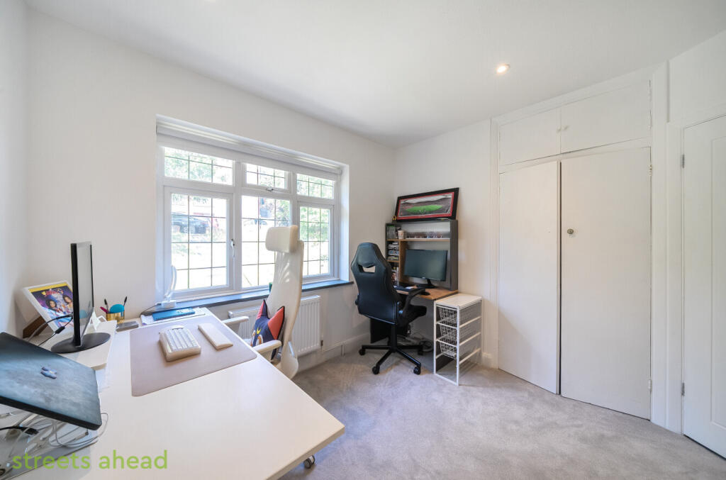 e3981e61-93b7-4b3...