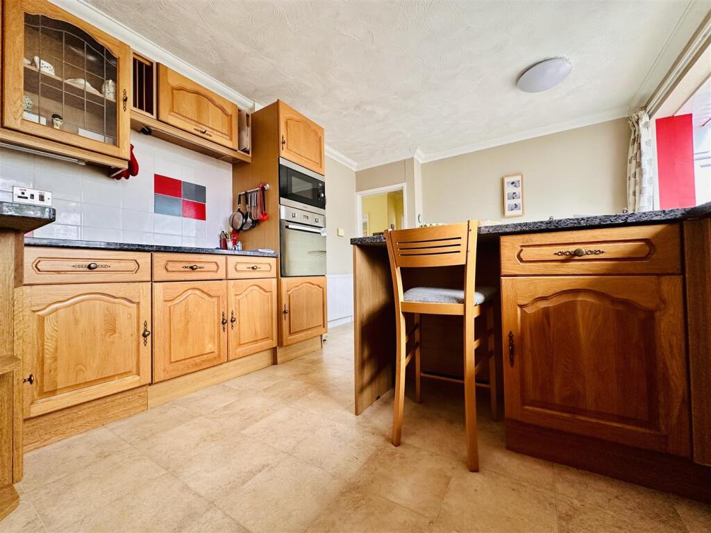 Kitchen/Breakfast/Family Room