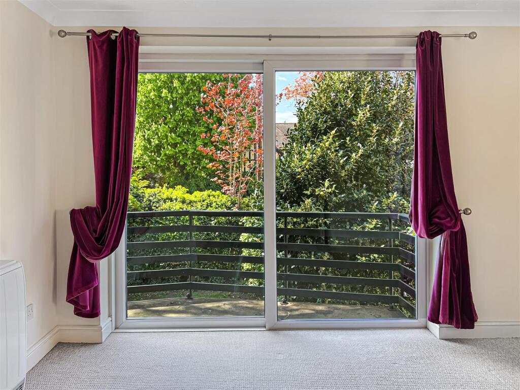 balcony.jpg