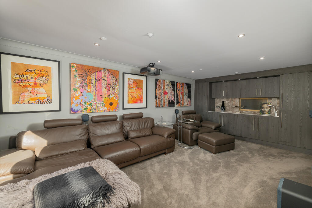 The penthouse, the Ryddings Birtle Road BL9 6UT-27