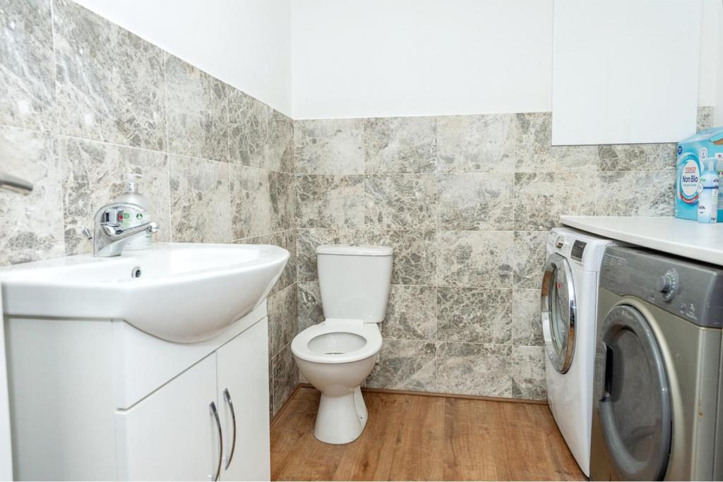 Downstairs Cloakroom