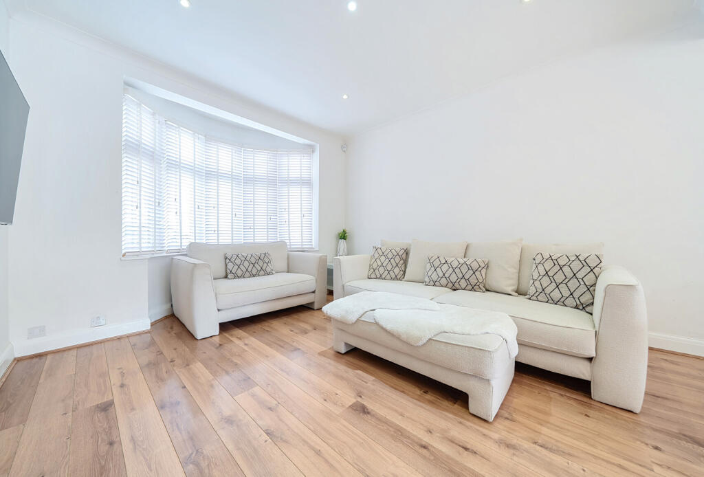 1342788-1-68a7a6c...