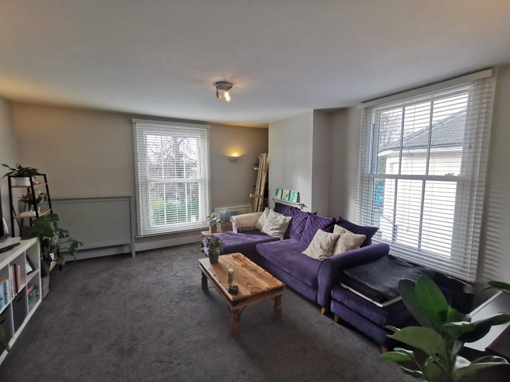 63a London Road 4.jpg