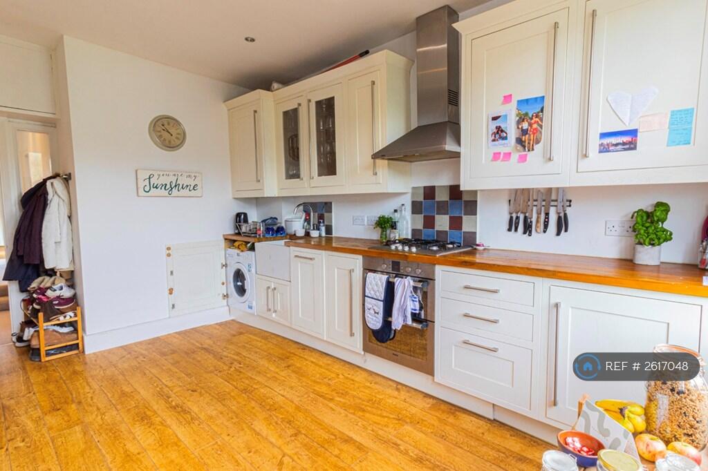 Kitchen/Dining
