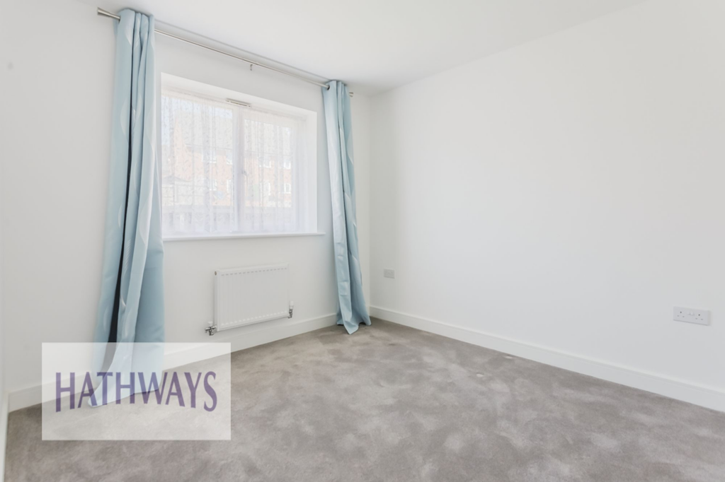 Bedroom with a built-in wardrobe