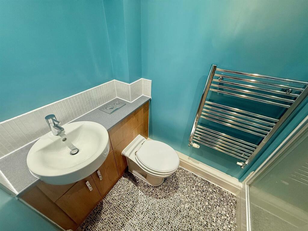 Ensuite.jpg