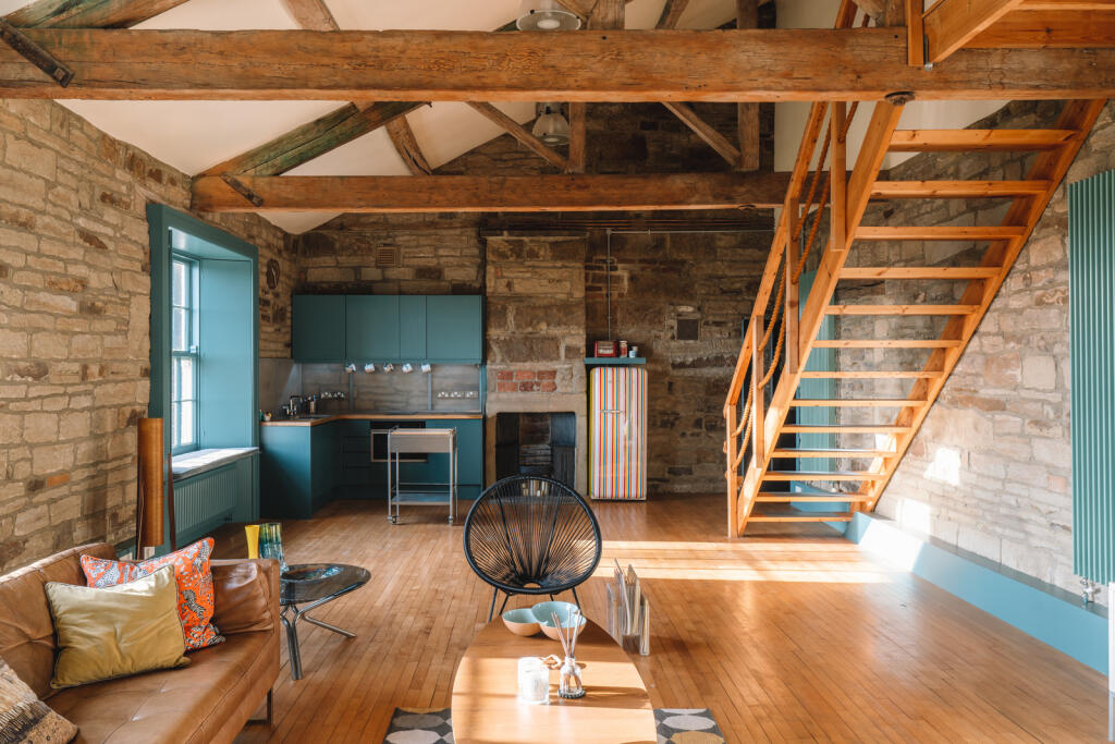 255703 - HolmleighManor_HighRes-12.jpg