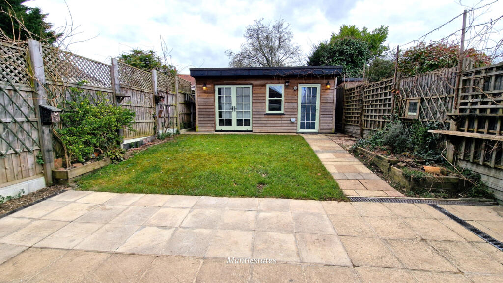 2 BEDROOM BUNGALOW