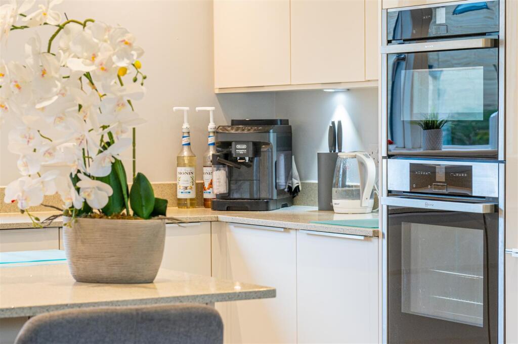 home-108.jpg