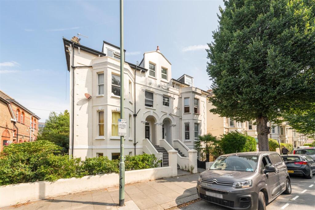 13a Clarendon Villas-32.jpg