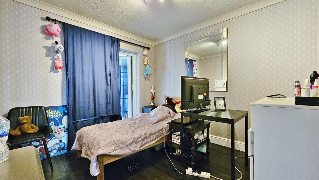 Bedroom Five/Study