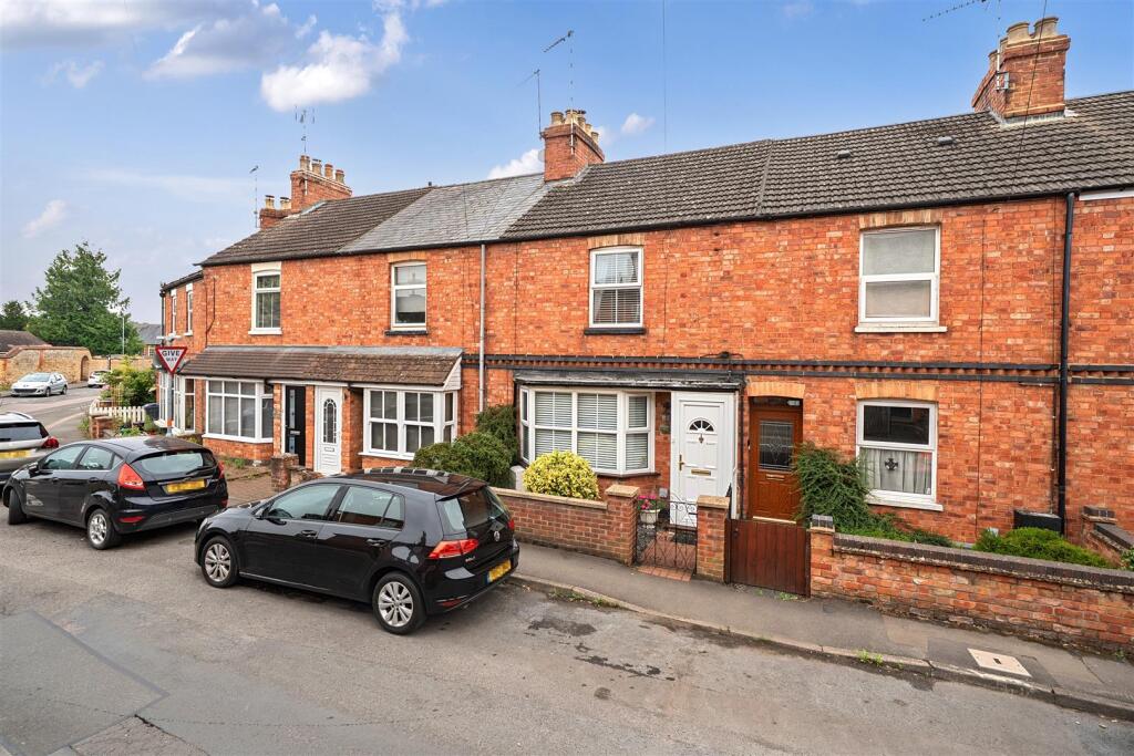43 Richmond Road, Towcester (e) (1).jpg