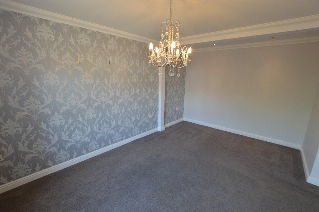 Lounge To Front