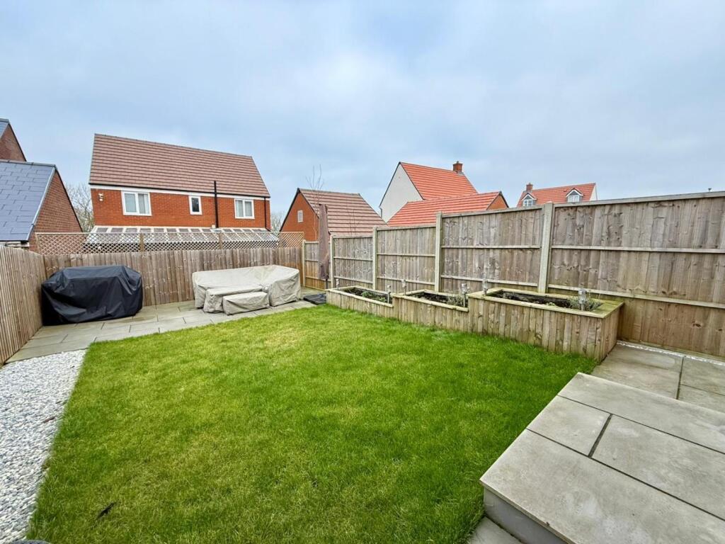 REAR GARDEN NEW 2.jpg